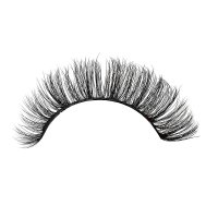 Natural D Curl Lashes wearing effect
