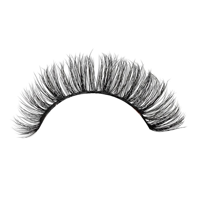 Natural D Curl Lashes wearing effect