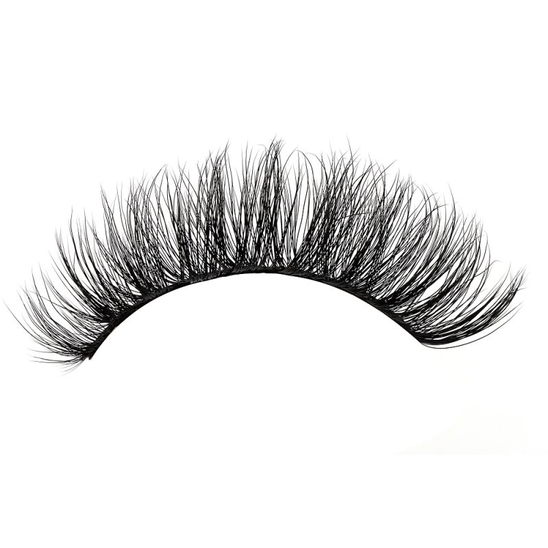 fluffy russian eyelashes wearing effect 