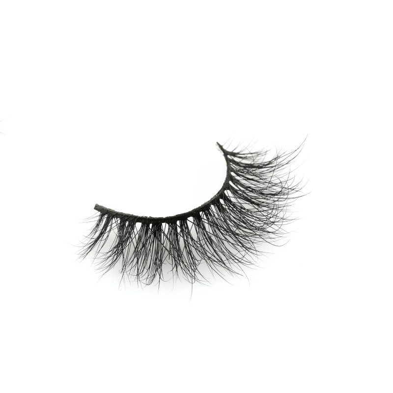fluffy luxury mink lashes side view