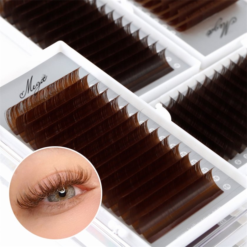 Brown lash extension